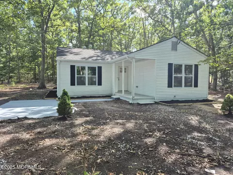 129 Bayberry Ave, Egg Harbor Twp, NJ 08234