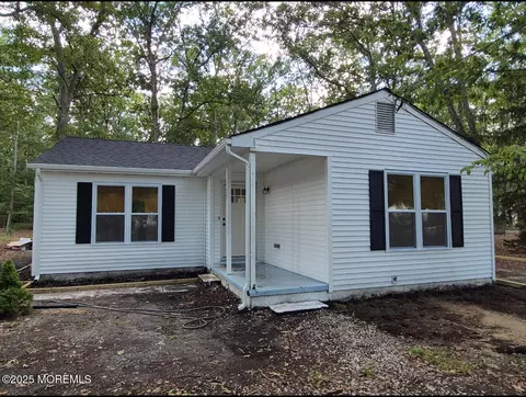 129 Bayberry Ave, Egg Harbor Twp, NJ 08234