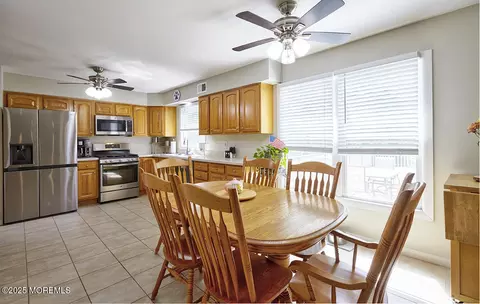 402 Frank Applegate Rd, Jackson, NJ 08527 photo 4