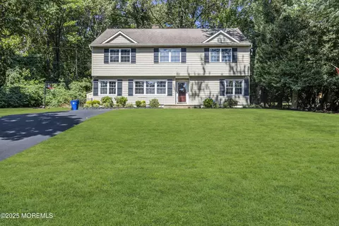 561 Kings Hwy E, Middletown, NJ 07748