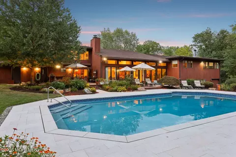 5 Jonathan Smith Rd, Morristown, NJ 07960