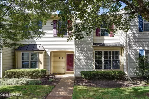 6 Stuart Dr #6, Freehold, NJ 07728