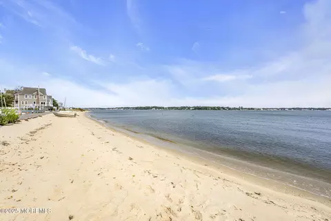 16 E Avalon Ave, Ocean Gate, NJ 08740 photo 9