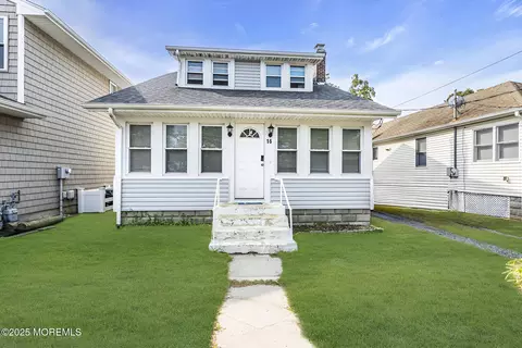 16 E Avalon Ave, Ocean Gate, NJ 08740 photo 5