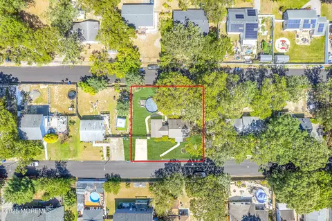 1964 Old St, Toms River, NJ 08753