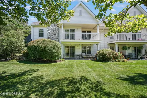 3 Boise Ct, Tinton Falls, NJ 07712