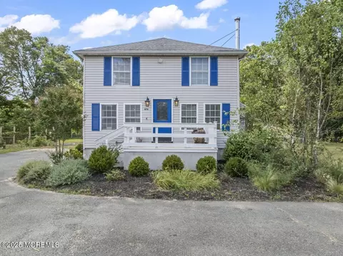 876 Fort Plains Rd, Howell, NJ 07731