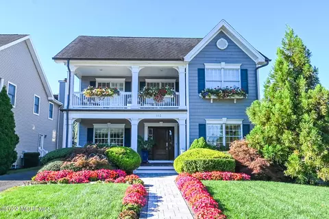 513 Mercer Ave, Spring Lake, NJ 07762