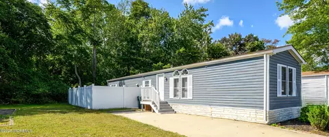 28 Seattle Slew Dr, Howell, NJ 07731