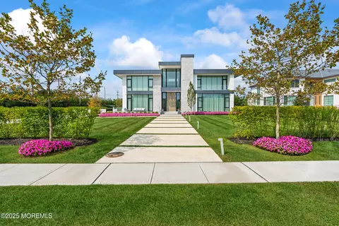 2 Jim Lynch Dr, Long Branch, NJ 07740