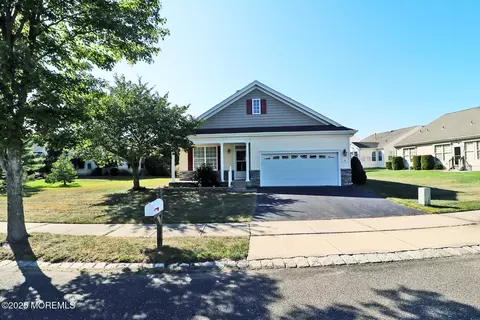14 Westport Dr, Barnegat, NJ 08005