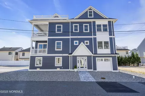 1 Diane Ln #B, Seaside Heights, NJ 08751