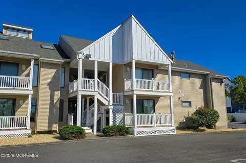 1820 E Pennsylvania Ave #10, Seaside Heights, NJ 08751