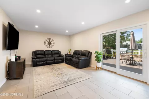 832 Constitution Dr, Brick, NJ 08724 photo 11