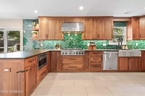 832 Constitution Dr, Brick, NJ 08724 photo 9