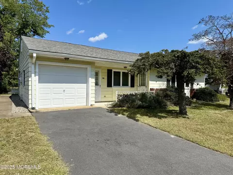 50 Texas Blvd, Whiting, NJ 08759