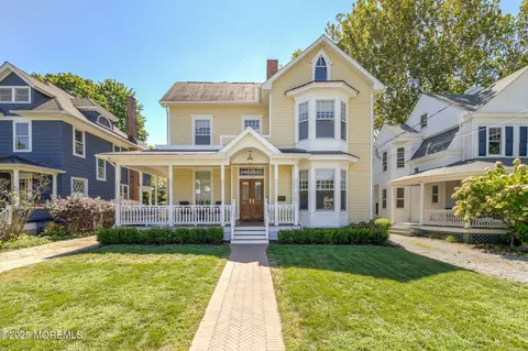 27 Irving Pl, Red Bank, NJ 07701