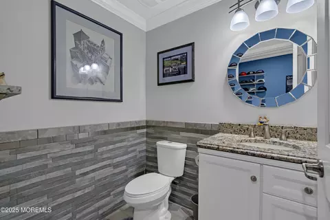 Bath - 7 Brielle Ct, Waretown, NJ 08758 photo 5 of 5