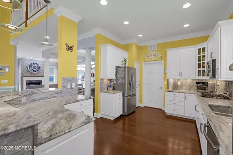 Kitchen - 7 Brielle Ct, Waretown, NJ 08758 photo 1 of 2