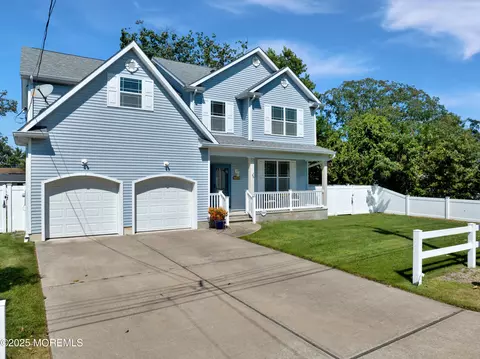 2320 6th Ave, Toms River, NJ 08753