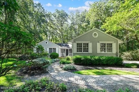 22 Deer Trail Dr, Clarksburg, NJ 08510