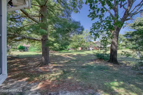 6 Hancock Dr #E, Whiting, NJ 08759 photo 10