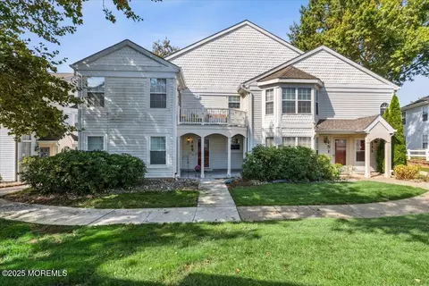 149 Tulip Ln, Freehold, NJ 07728