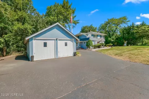 205 Ashland Rd, Middlesex, NJ 08846 photo 3