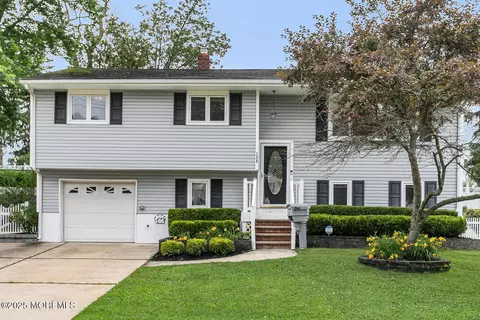 139 Statesir Pl, Red Bank, NJ 07701