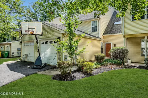 636 Patriots Way, Lakewood, NJ 08701