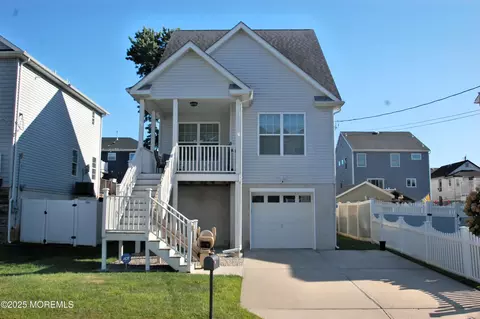 716 Prospect Ave, Union Beach, NJ 07735