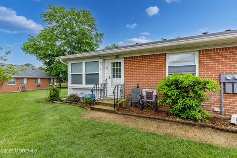 12 Lafayette Dr #D, Whiting, NJ 08759