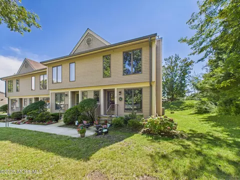 1307 W Union Ln #A-4, Manasquan, NJ 08736