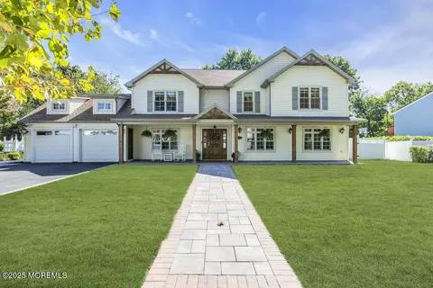 9 Poet Dr, Matawan, NJ 07747