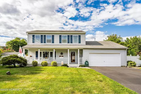 7 Spring Lake Ave, Oceanport, NJ 07757
