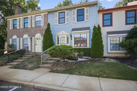 12 Interlaken Ct #2, Freehold, NJ 07728