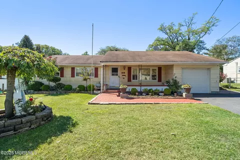 818 State Route 34, Matawan, NJ 07747