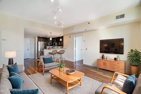 800 Jackson St #604, Hoboken, NJ 07030