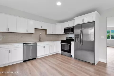 41 Kitty Ct, Brick, NJ 08724 photo 4