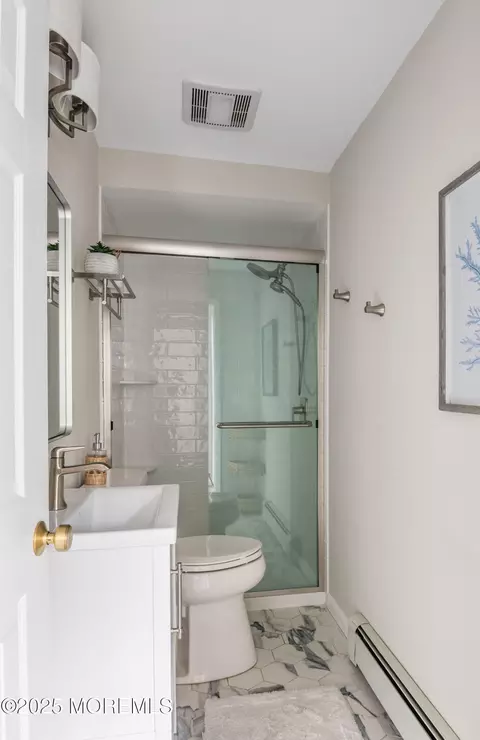 Bath - 82 E View Dr, Brick, NJ 08723 photo 3 of 3