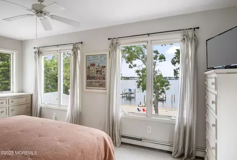 Bedroom - 82 E View Dr, Brick, NJ 08723 photo 3 of 6