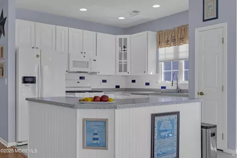 54 Pancoast Rd, Waretown, NJ 08758 photo 15