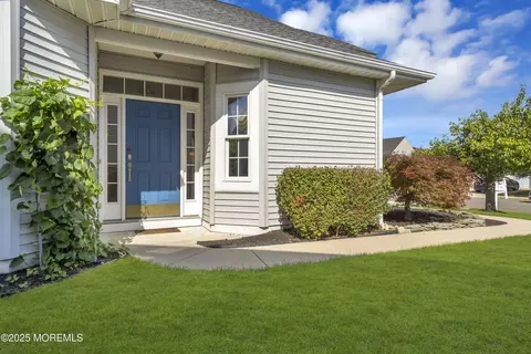 54 Pancoast Rd, Waretown, NJ 08758 photo 4