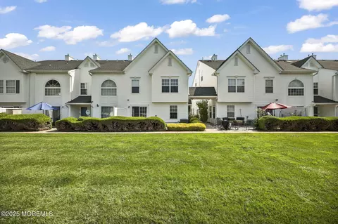 63 Madison Ct, Tinton Falls, NJ 07712