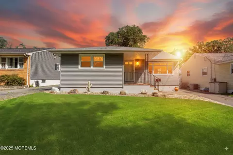 118 Willry St, Woodbridge, NJ 07095