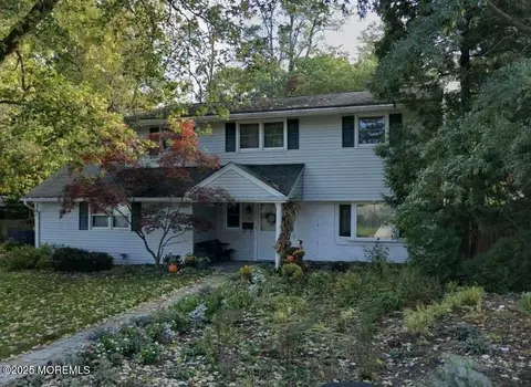 15 Barbara Ln, Oakhurst, NJ 07755