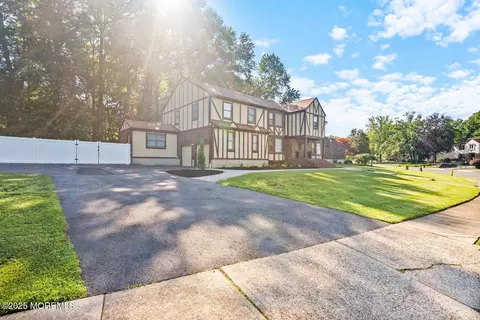 3 Emerald Dr, Morganville, NJ 07751