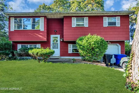 30 Russell St, Toms River, NJ 08753