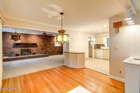 16 Wayside Dr, Brick, NJ 08724 photo 9