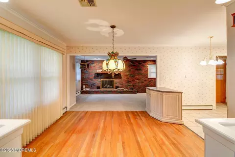 16 Wayside Dr, Brick, NJ 08724 photo 8